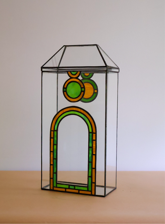 Terrarium two tone with arch and disc design